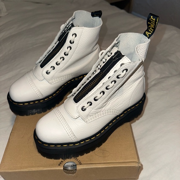 Dr. Martens - Sinclair WHITE - Picture 5 of 9